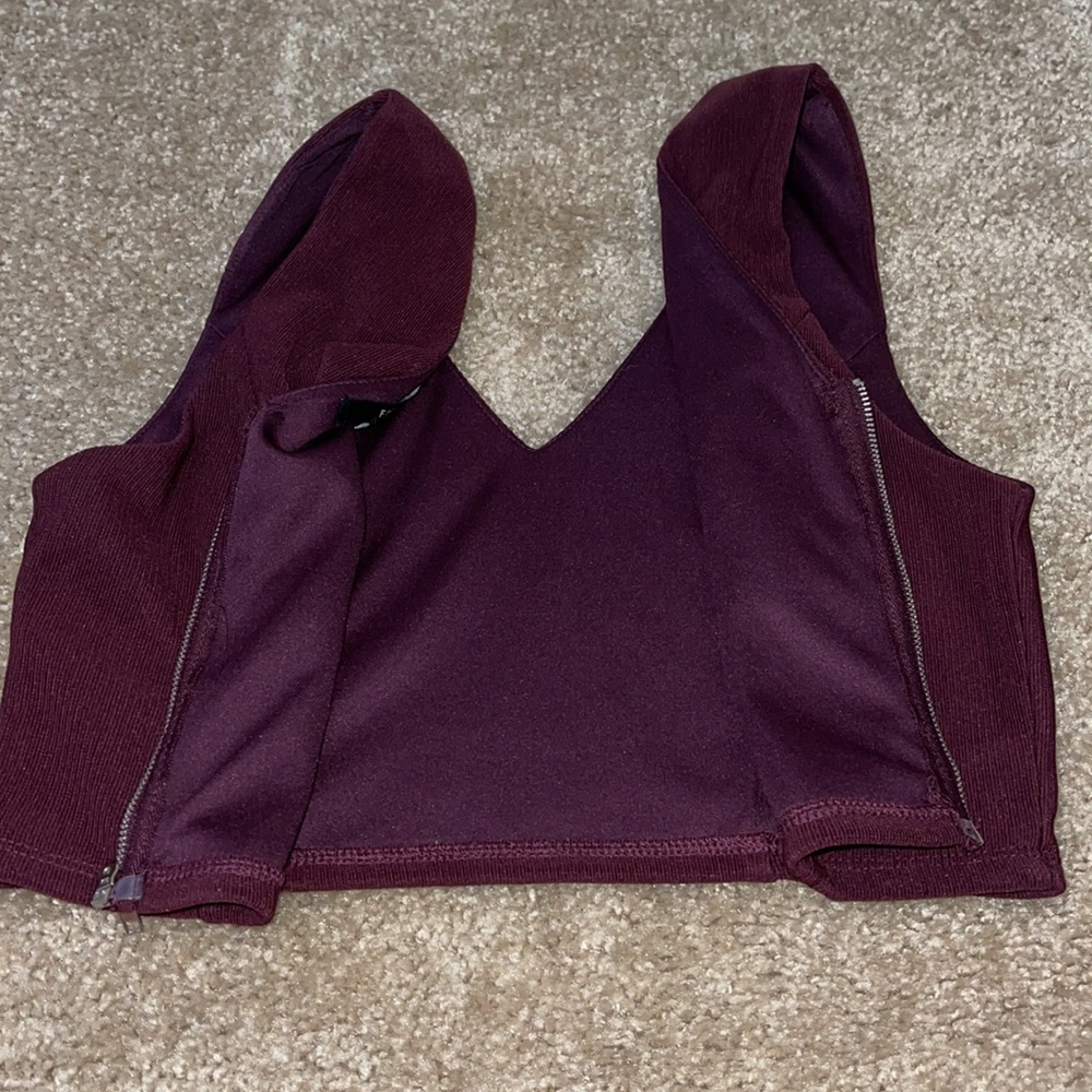 Crop top - Picture 3 of 3